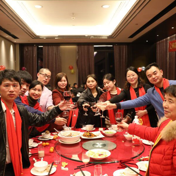 �T����������