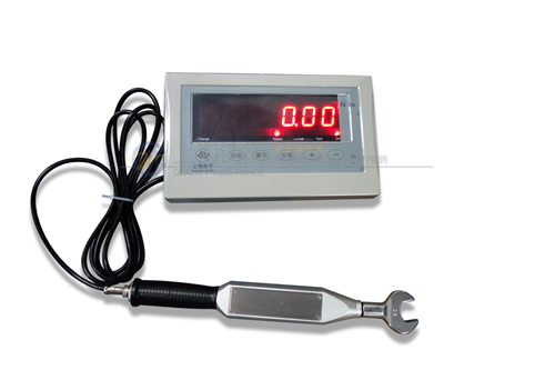 汽修螺栓定值緊固帶力矩顯示的650N.m可傳數(shù)據(jù)電子棘輪扳手