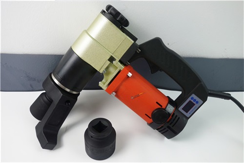 �y(c��)����ĸ�i�o��310m.m��Ť��늄�(d��ng)���� ��ֱ���ݼy�Q�o늄�(d��ng)���ذ���