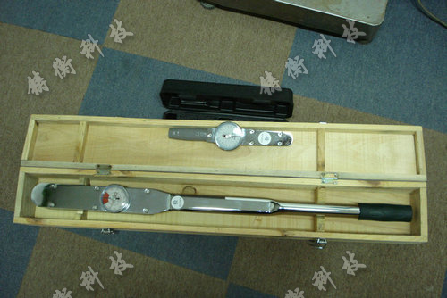 表盤(pán)式扭矩扳手圖片